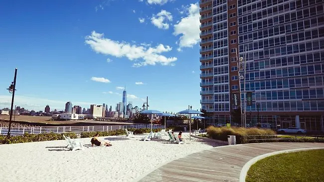 호텔 Sky City Apartments At Riverfront North 뉴욕